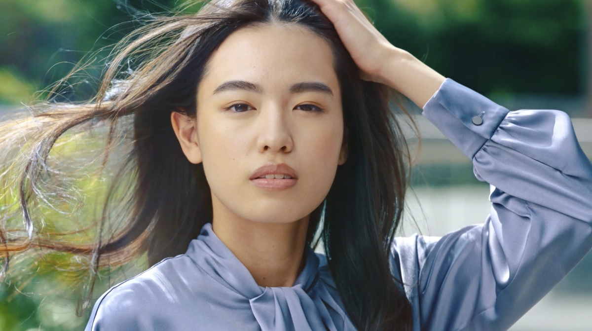 山茶花極致離子修復系列適用於嚴重受損髮絲