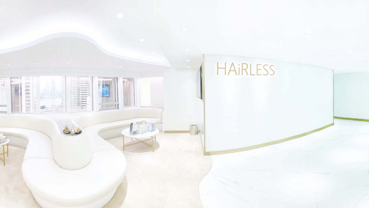 HAiRLESS旗艦店以白色作主調,光猛、寬敞的環境,乾淨衛生,感覺舒適。