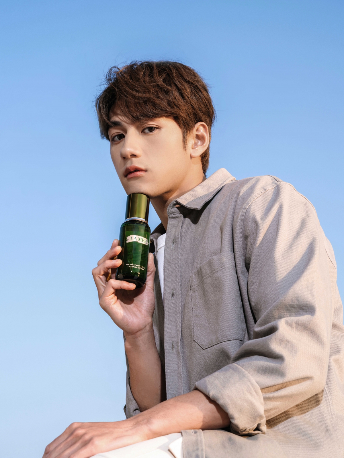 以肌底修護液作為護膚第一步,省時又省力,怪不得 Jeffrey 一試就愛上了!