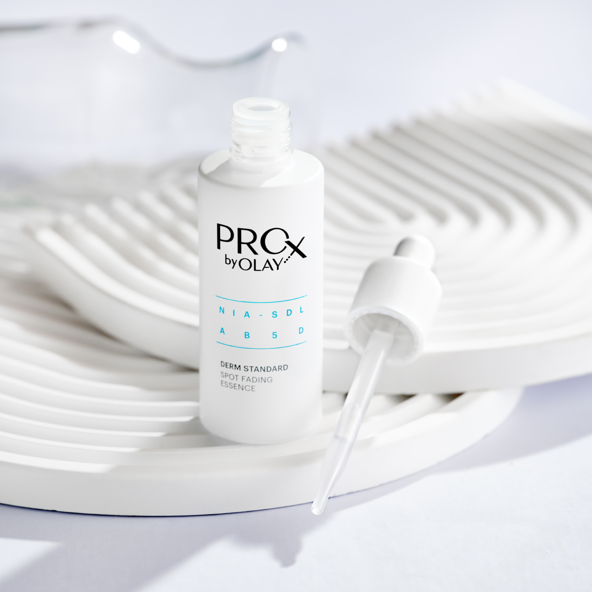 細胞級淡斑淡印¹²，用後肌膚透亮度、水潤度大大提升！