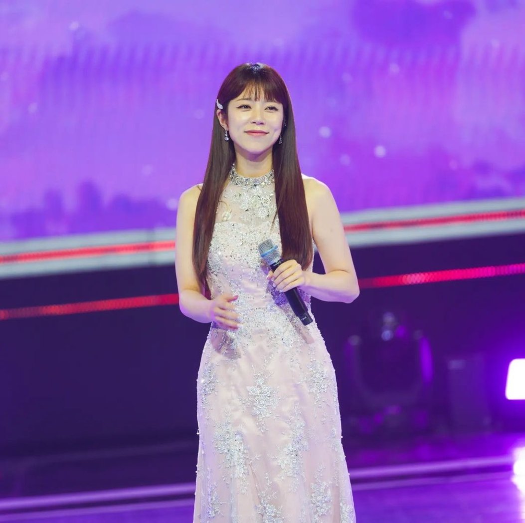 馬來西亞王妃16歲嫁入王室慘遭虐待，長達9個月過著非人生活，出逃後華麗重生！