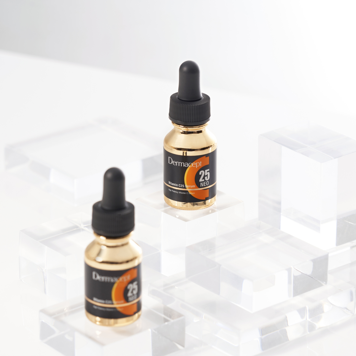 Dermacept純維他命C25精華蘊含史上最高濃度25%純維他命C精華,擁有極高滲透力!