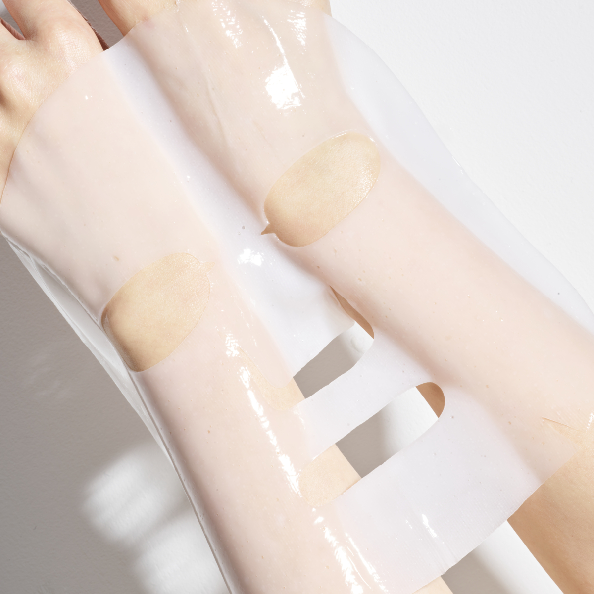 每片注滿30ml抗老精華,只需20至30分鐘,即時改善面部多個部位的彈性、細緻毛孔**。