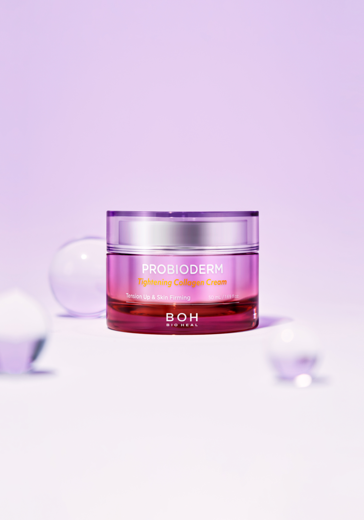 塗完緊緻精華後,再配合使用彈潤緊緻輕盈乳霜,令效果更上一層樓!