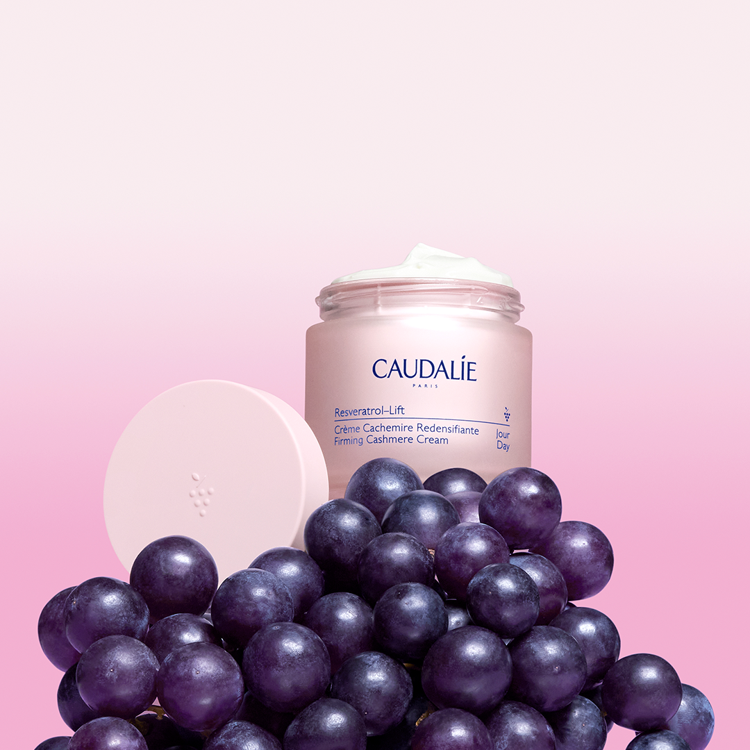 白藜蘆醇提昇緊緻絲漾面霜 HK$450/50ml