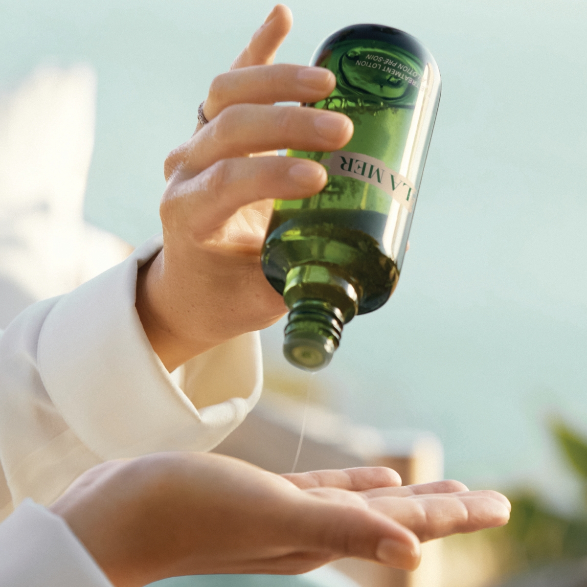 The Treatment Lotion 肌底修護液就絕對是你的首選!