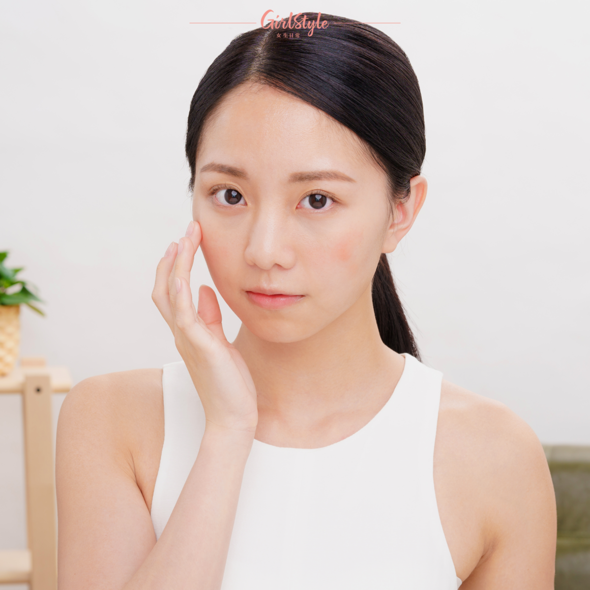 環境加上天氣影響,肌膚缺水、粗糙、毛孔粗大、暗啞欠光澤,有時候更容易變得敏感、泛紅,令人欲哭無淚。