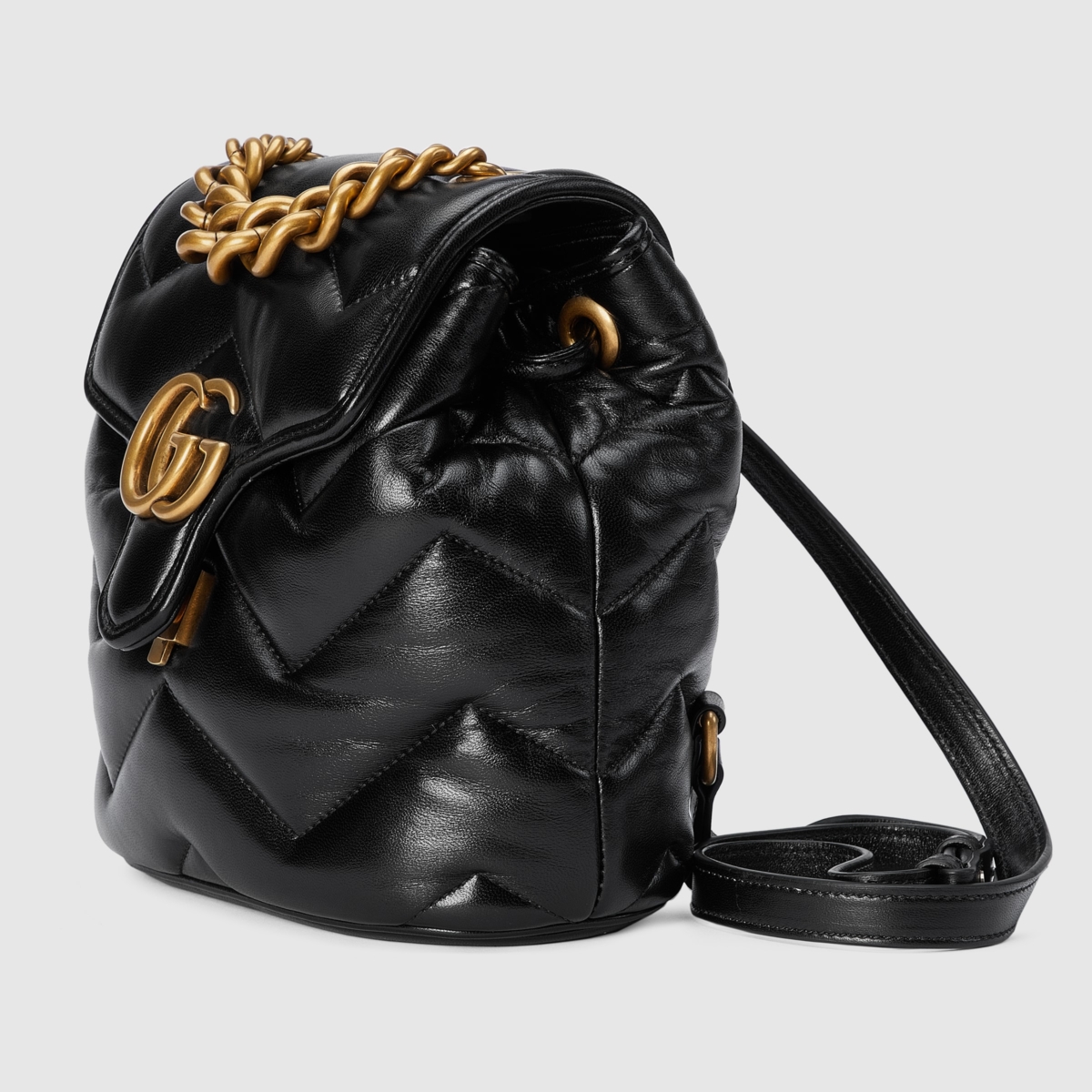 名牌背囊推介:Gucci GG MARMONT絎縫背包(HK$ 25000)