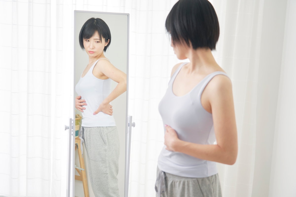 隨著年齡增長，長時間對胸部缺乏關注，不少女生都出現不同的胸部變形問題。