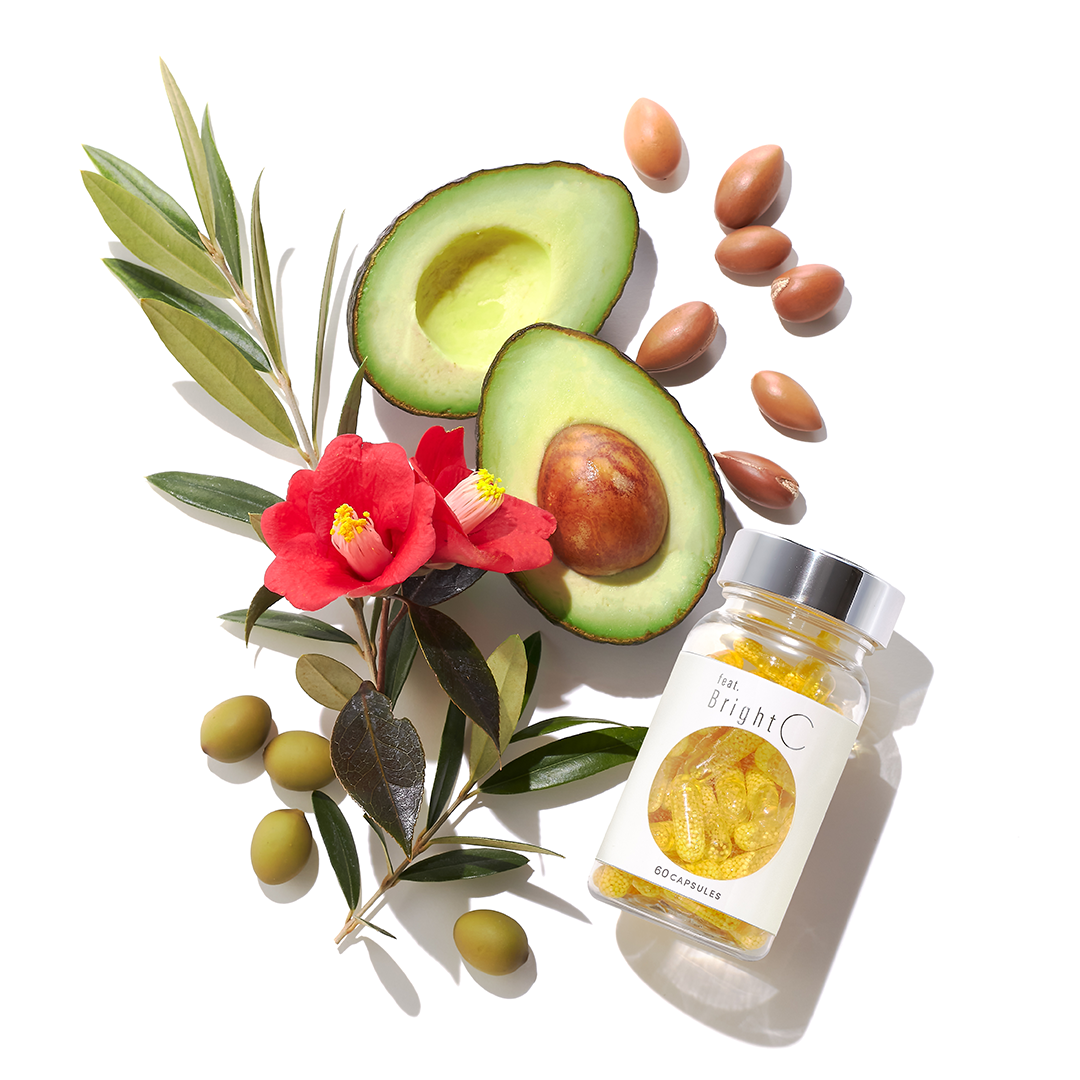 Bright C蘊含4大美容油成分:摩洛哥堅果油、山茶花油、橄欖油以及牛油果油。