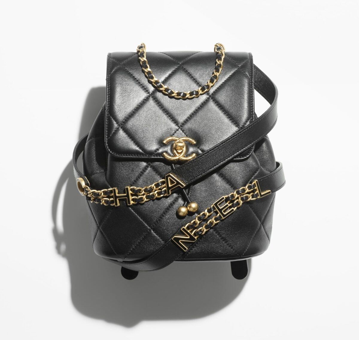 名牌背囊推介:CHANEL 小羊皮背囊(HK$ 49100)