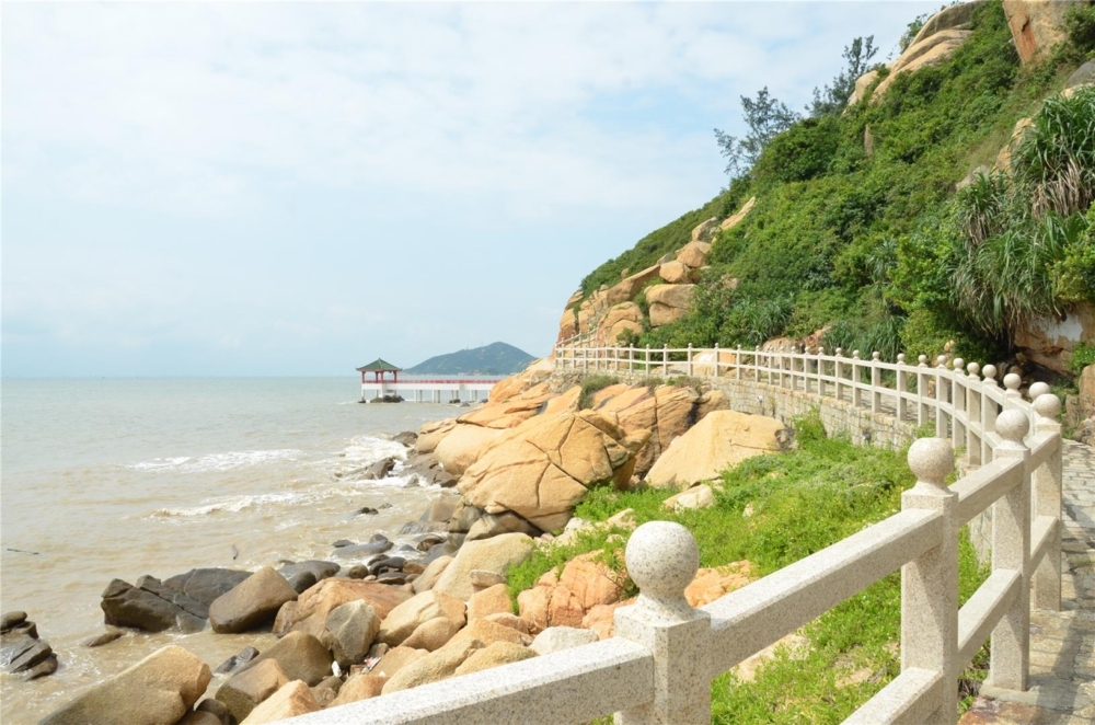 是一個欣賞日出與觀星的理想地點