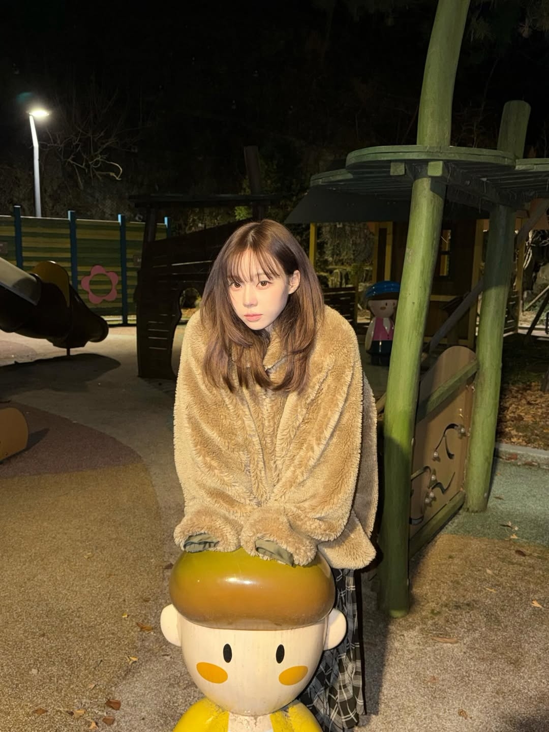 如果凹陷狀況還不算嚴重，或者想延長醫美療程的效果，日常的「內外兼修」非常重要。