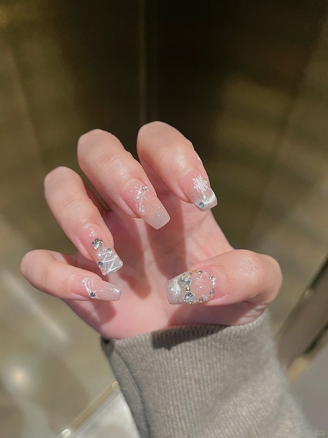 23款人氣聖誕美甲造型範本2024