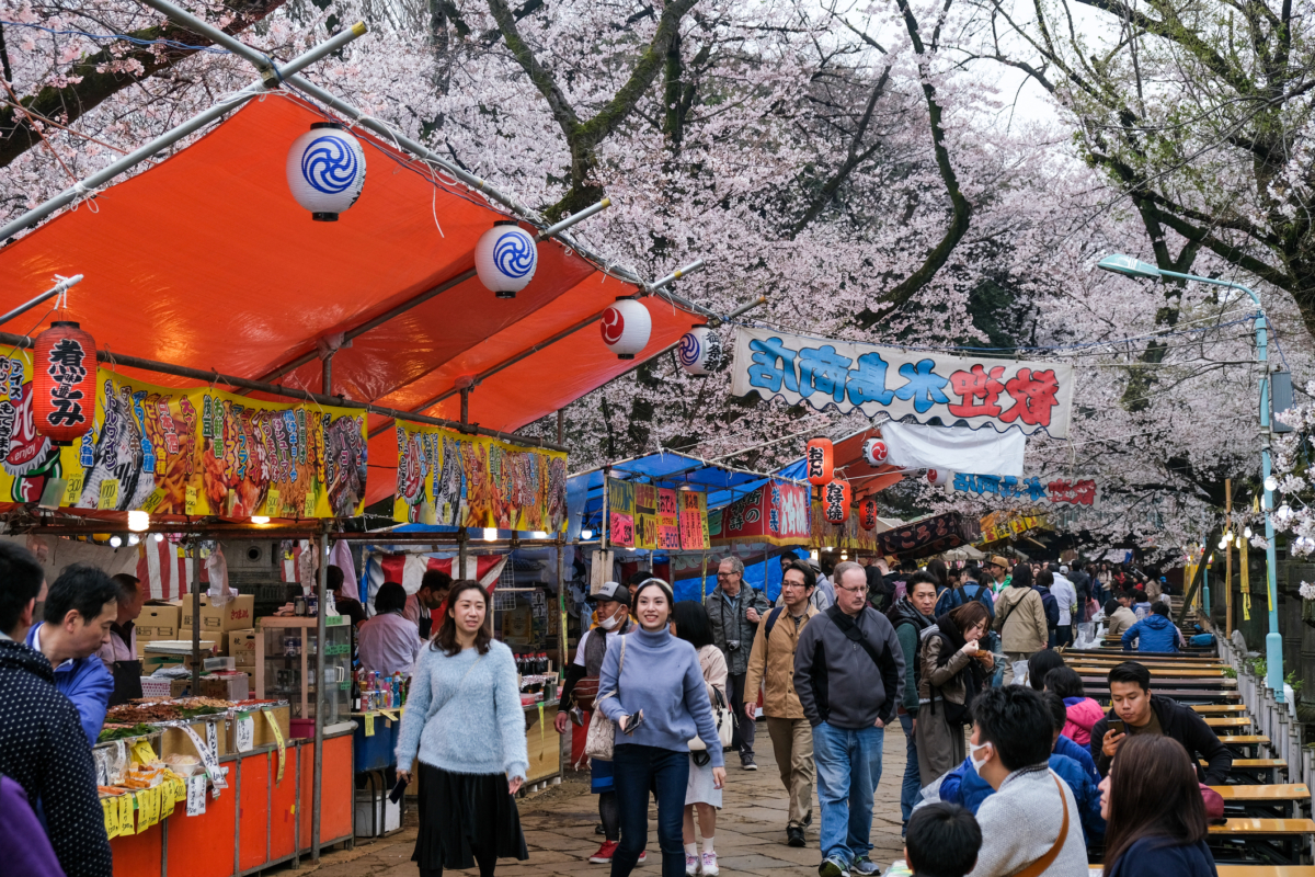 上野公園每年櫻花季會舉辦日本規模最大的「上野櫻花祭」。