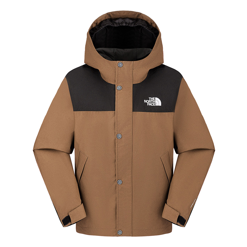 送上這件兼具實用與時尚的外套，陪伴他迎接每一場精彩冒險！