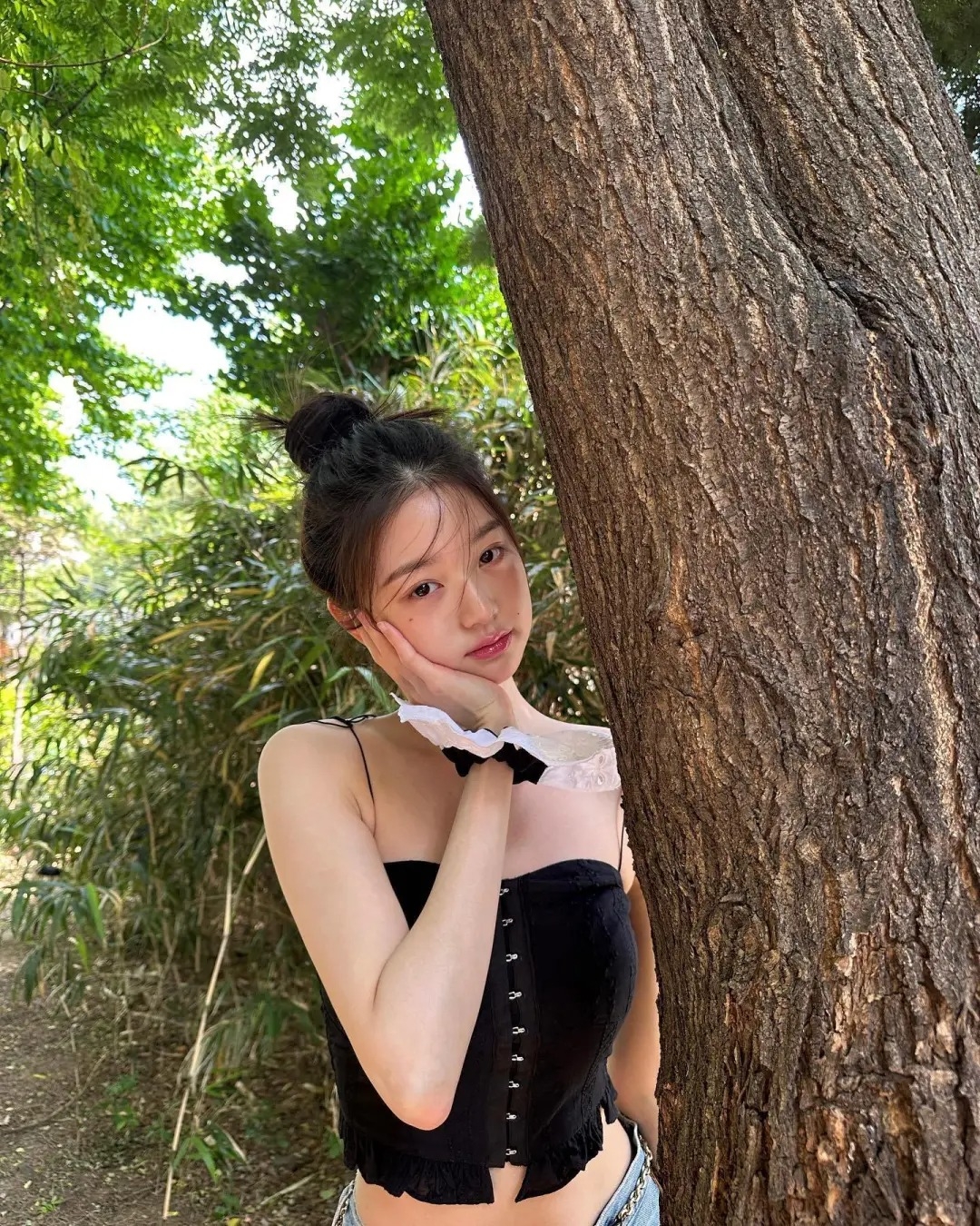 應該選用含有溫和保濕因子的化妝水