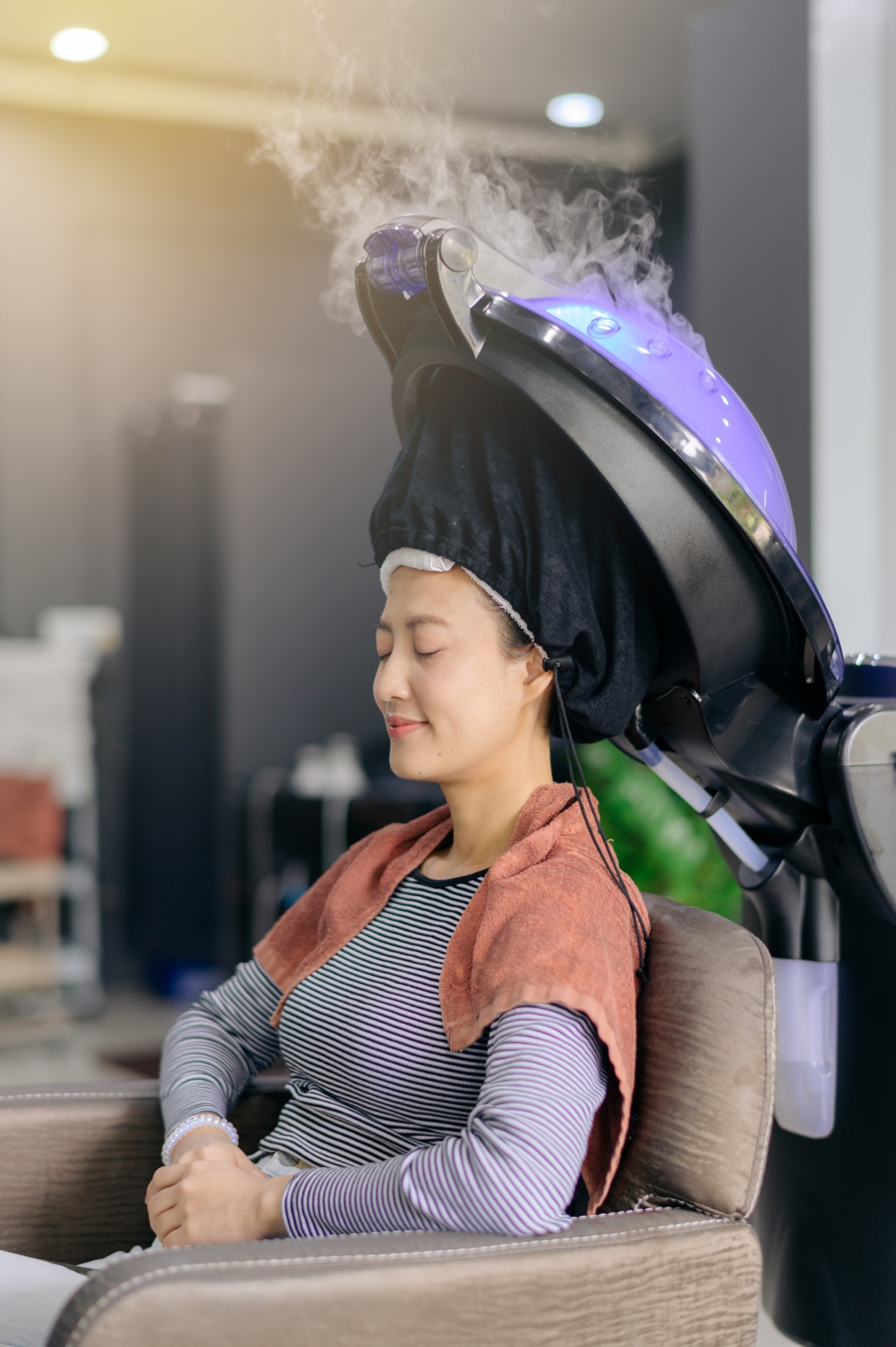 巴西焗油是一種強調順髮修護的護髮療程。