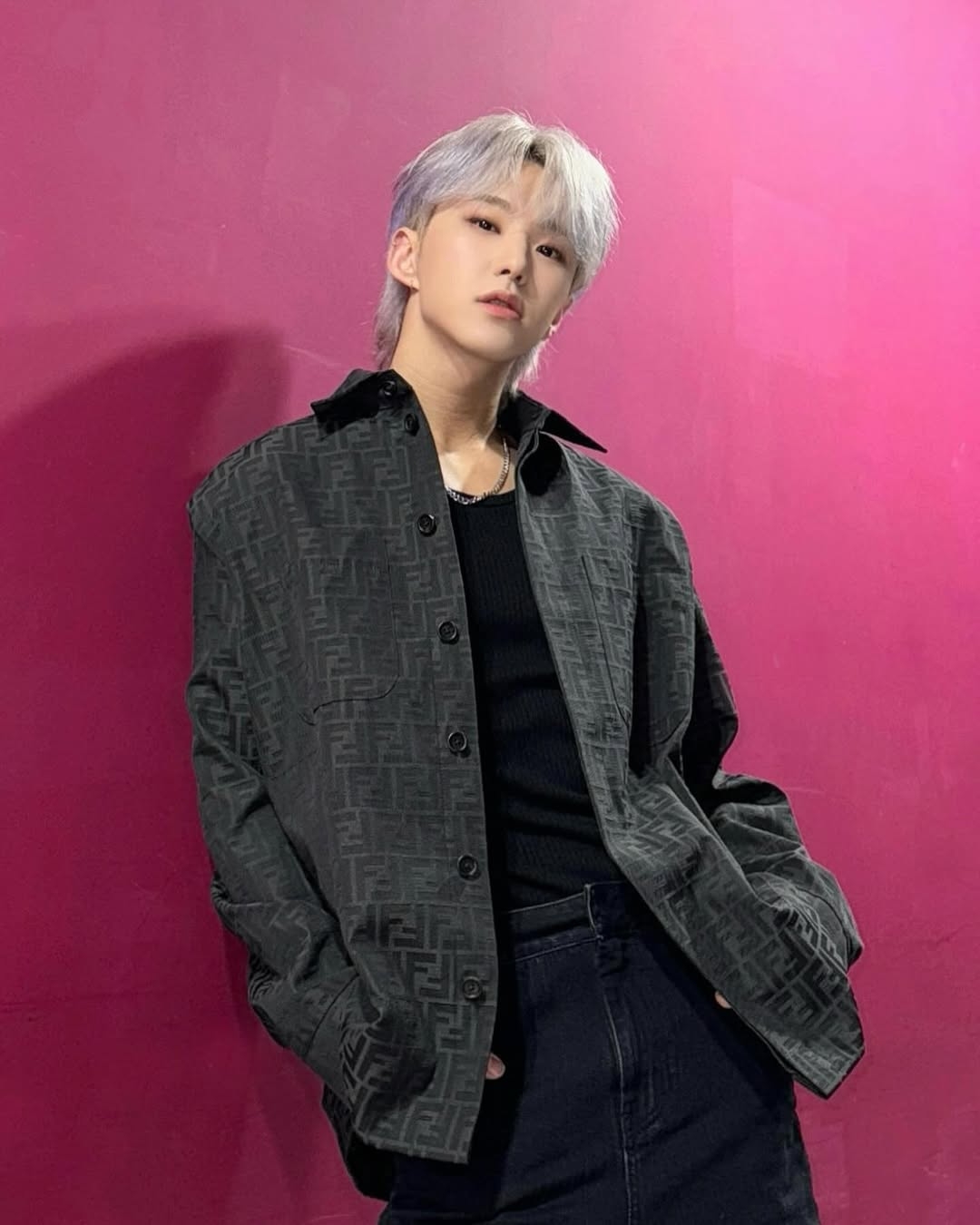 長狼尾帶有一種復古搖滾歌手的氣息，能讓你在眾人之中脫穎而出