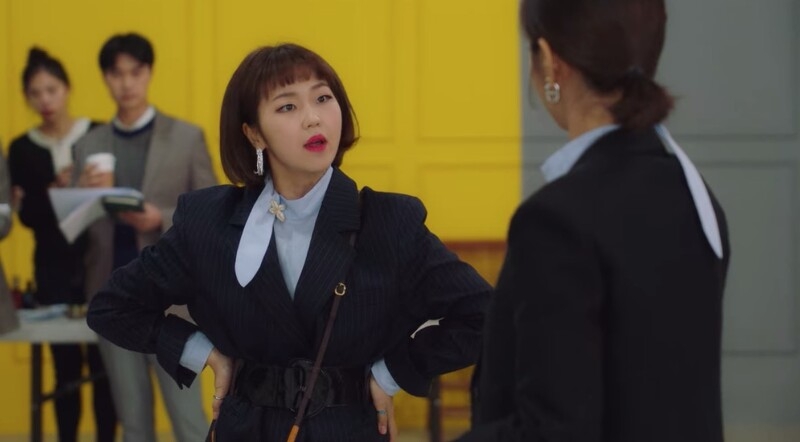 銀曜石因其強大的避邪化煞功效,被視為防小人利器之一。