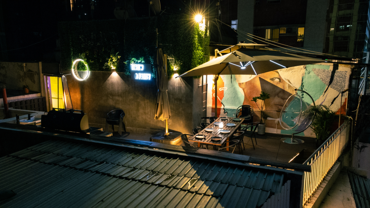Astrum Rooftop Party Room擁有專屬天台夜景超靚!