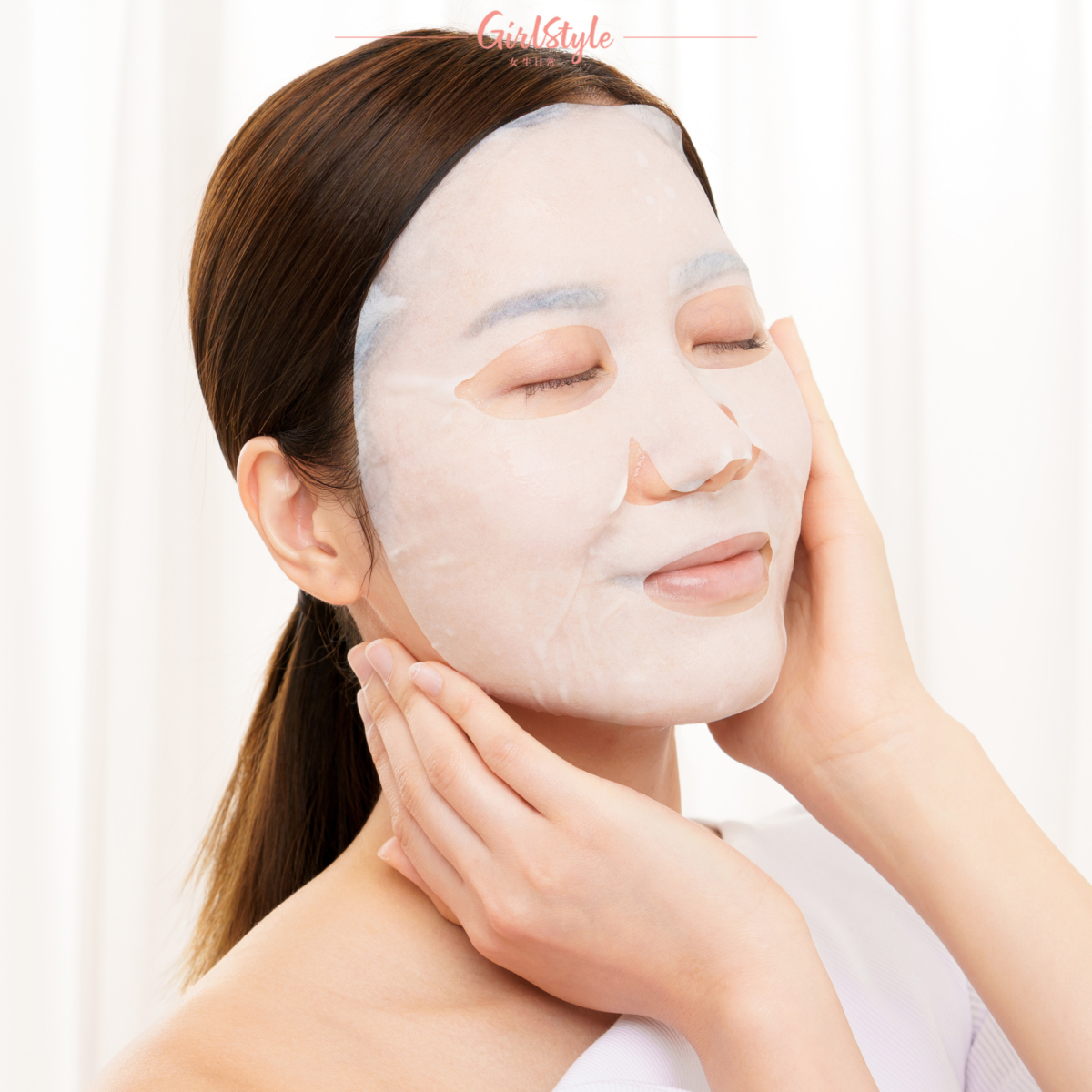 面膜剪裁非常合美編心水，專為亞洲人面形設計，連凹凸位置都照顧到。