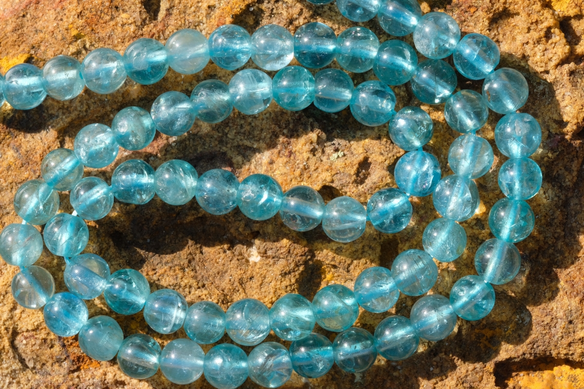 磷灰石的能量溫和又實用，特別適合現代女性在忙碌生活中尋找平衡