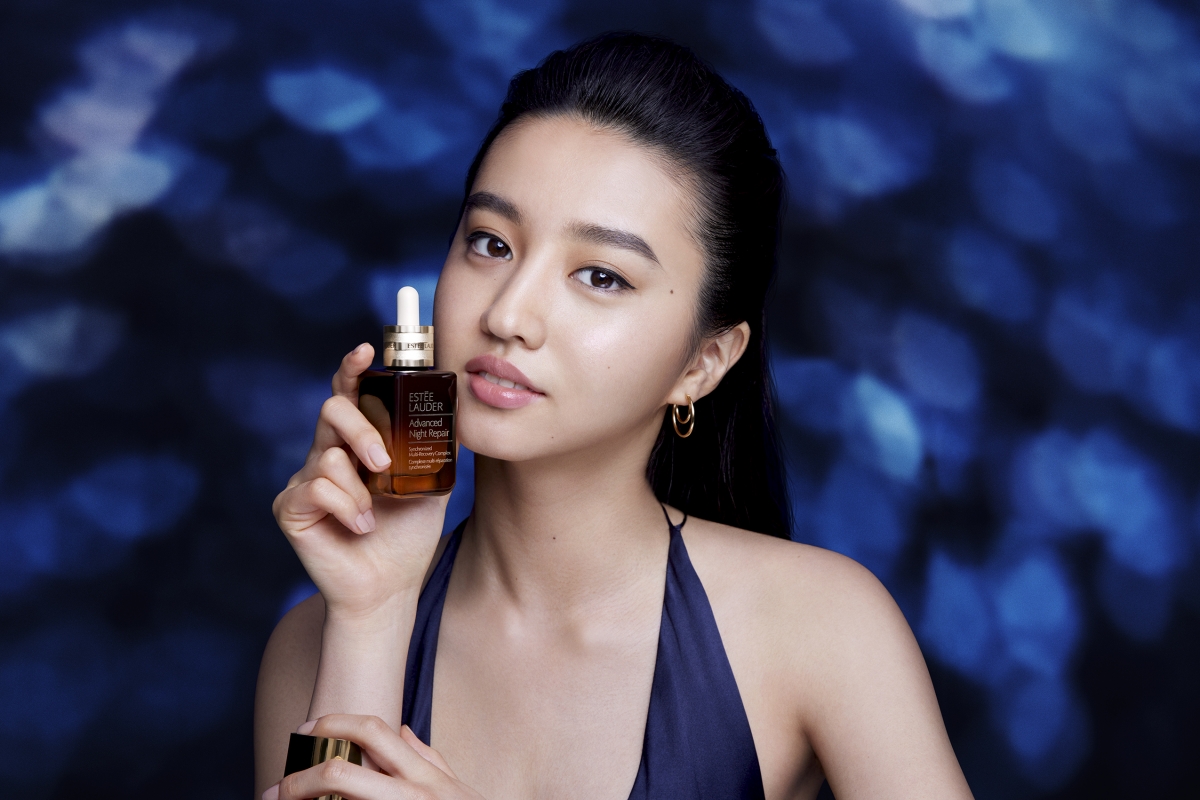 說到圈中最美的新生代寵兒,日本代表當然少不了木村拓哉的 18 歲囡囡 Kōki 光希,而香港的代表就絕對要數邱淑貞的 19 歲囡囡沈月!