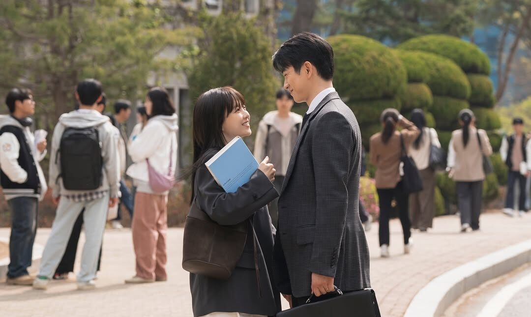 在這個充滿了訊息、表情符號和各種社交互動的時代，搞清楚怎樣算曖昧簡直比解數學題還難！