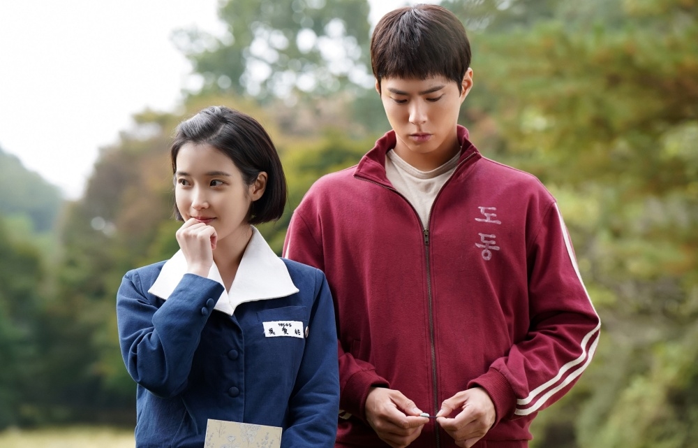 男人通常不輕易展現脆弱，但當他愛上妳，他會開始卸下心防，向妳傾訴他的煩惱、分享他的秘密。