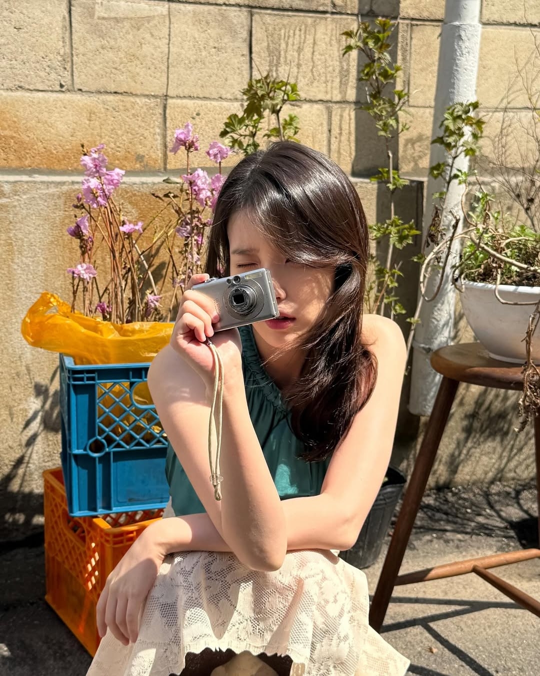 網上沖印服務可讓客戶只需透過網上平台或手機App上載相片檔案、選擇相片尺寸及數量,便可預訂沖印。