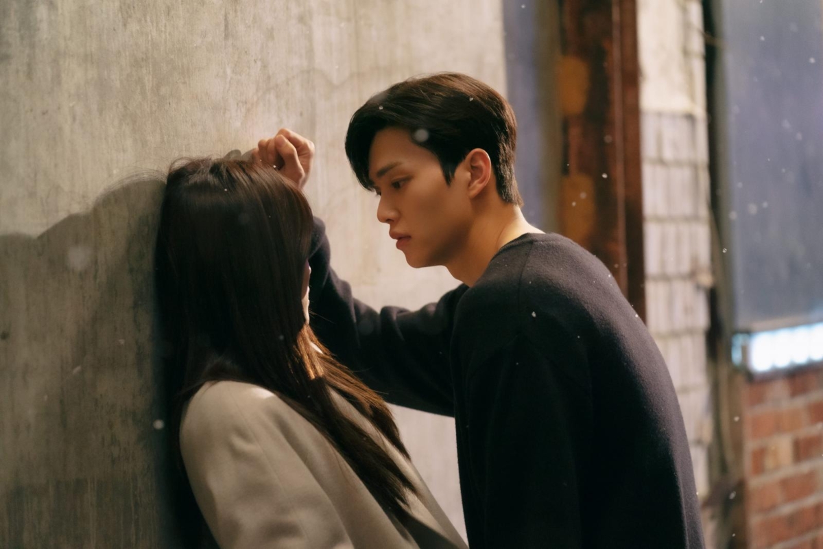 不經意靠近你或許就是他潛意識裡對你有感覺哦!