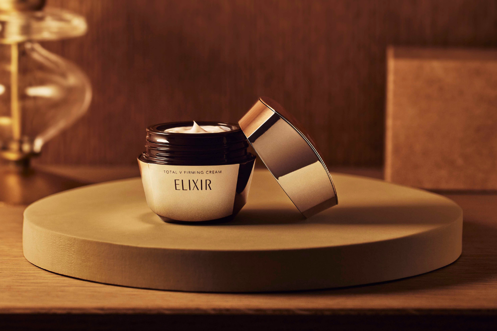 ELIXIR V面霜是美編在減肥期間早夜都會用的輪廓守護神器！