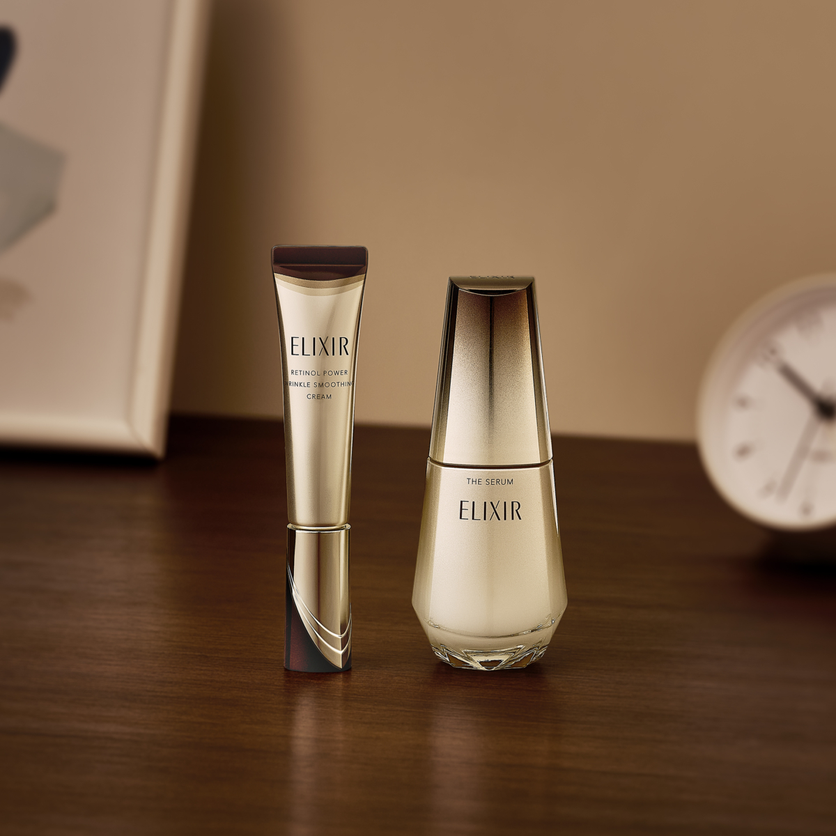 幹細胞膠原年輕緊緻精華＋高純維A重點膠原抗皺霜，極速抑制肌膚老化和鬆弛，加快淡紋抗皺效果。 