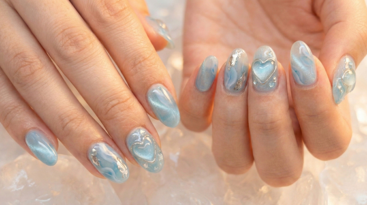 這款美甲尤其適合炎熱的春夏季，無論戶外活動、海邊度假或夏季派對，都能讓手指散發清新氣息。