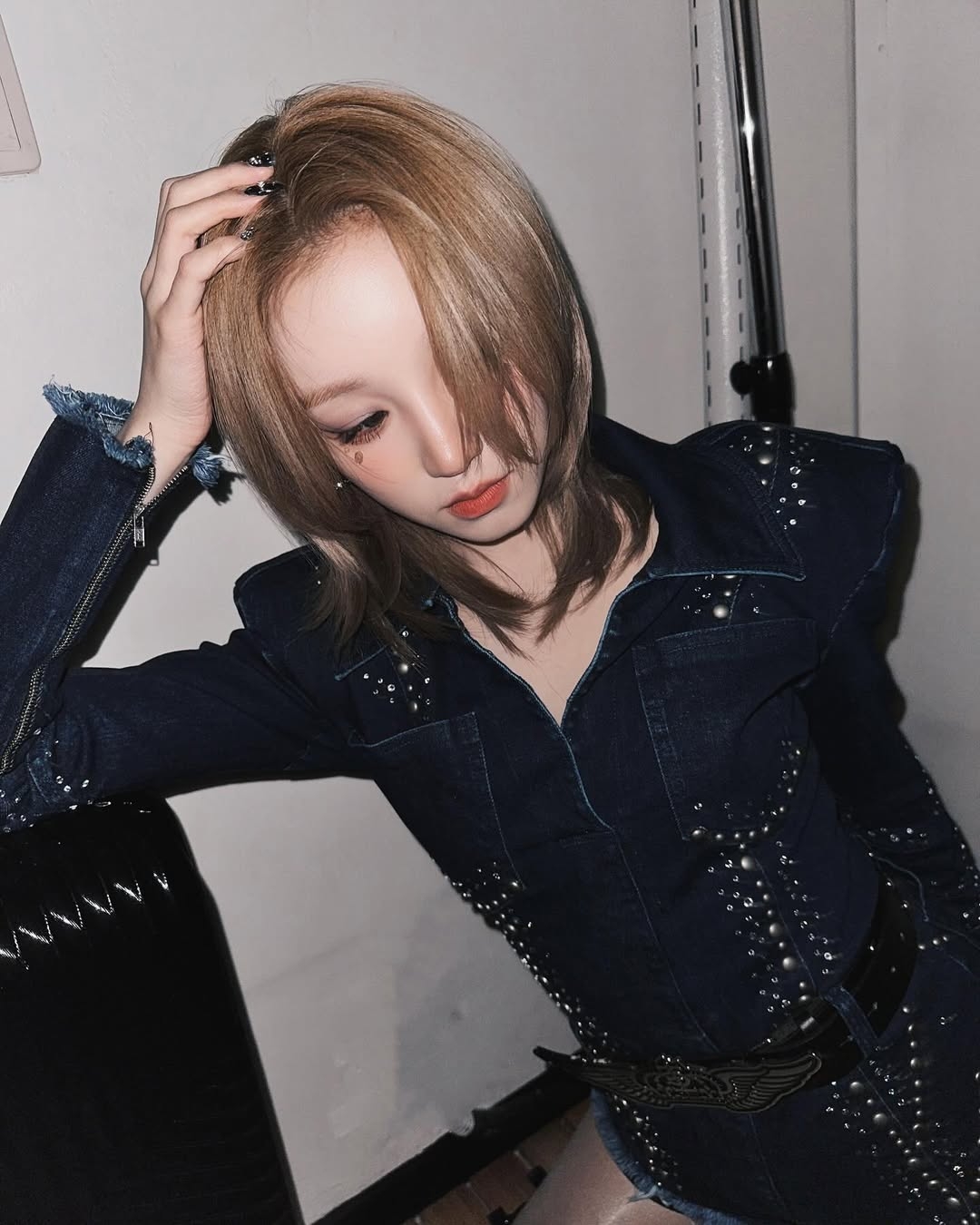 俐落的線條詮釋了「又颯又美」的獨特個性，是酷女孩必備的髮型指標。