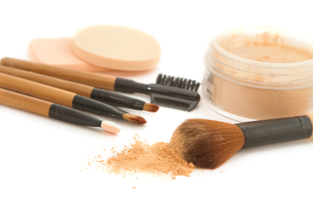 專業刷具能有效控制產品用量，精準雕琢妝容，提升精緻度與層次感。