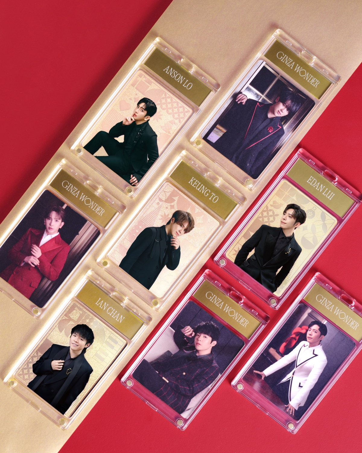 購買正價產品滿HK$2,500而其中包括ULTIMUNE皇牌全盛精華75ml更可獲贈SHISEIDO x MIRROR 4子 節日限定珍藏金屬咭掛飾連相卡及美妍組合 (價值HK$1,460)