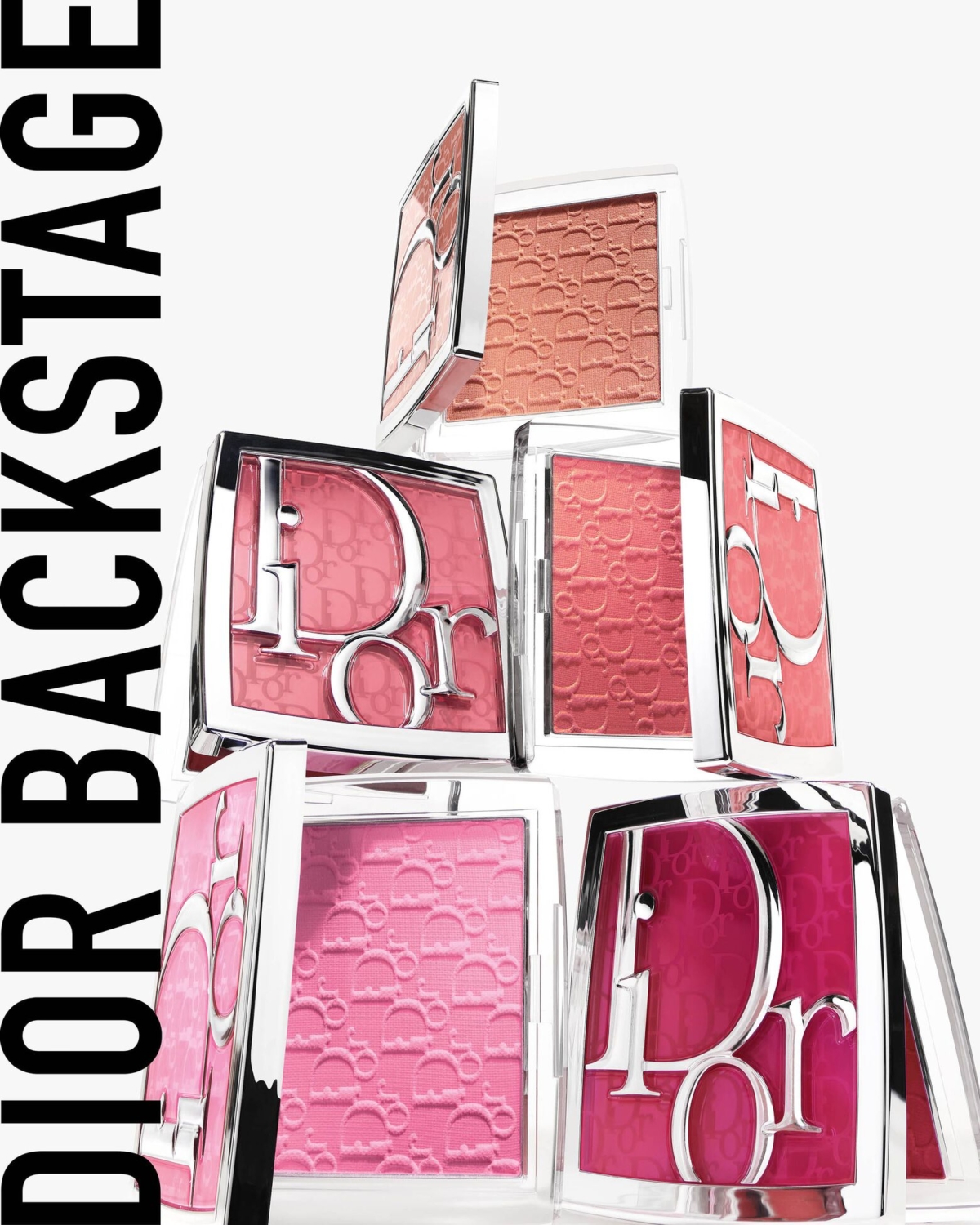 Dior Backstage Rosy Glow自然亮采胭脂採用細緻粉質及pH感應色彩技術，提供多款色調，打造自然柔焦或珠光妝效。