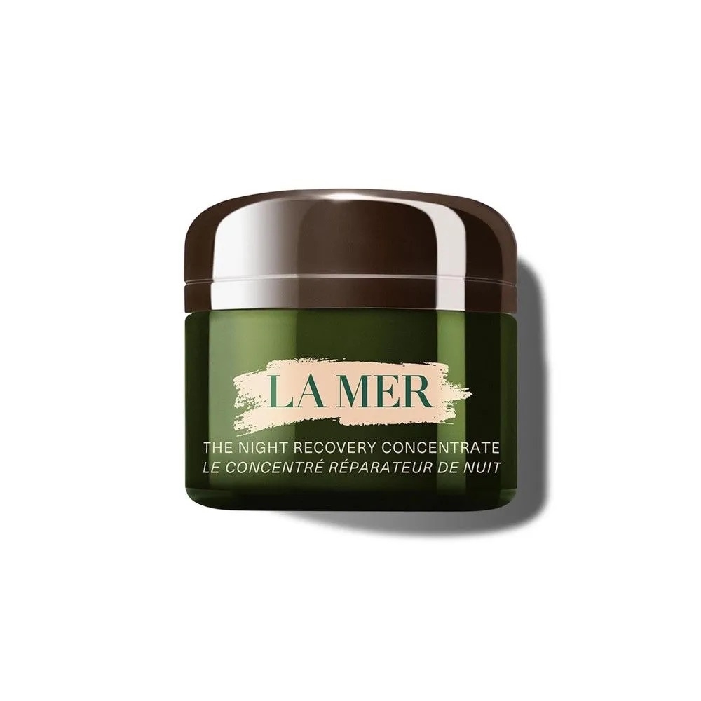 它獨特的質地能在肌膚表面形成一道強大的物理性保護膜，有效阻絕外界環境的刺激。