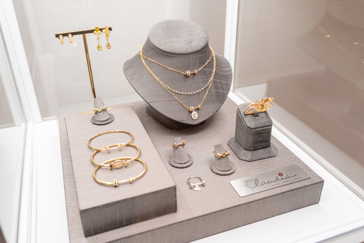 Claudia Ma Fine Jewellery 的 Barbell 系列鑽飾及彩鑽首飾。 