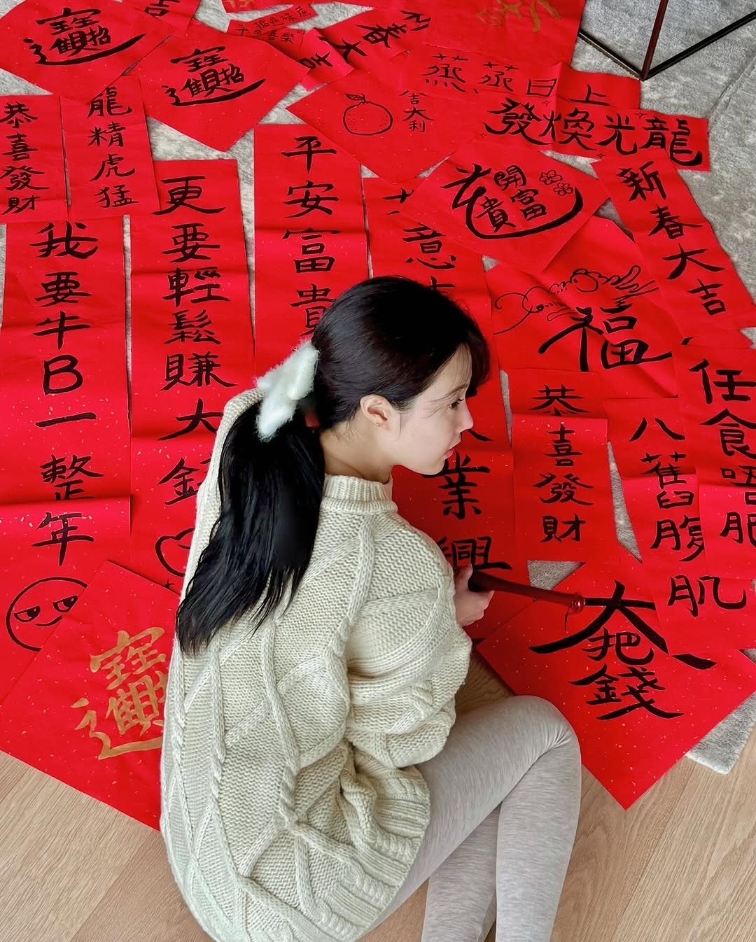 農曆新年將至，貼揮春不僅增添喜慶，也象徵迎新開運，有不少傳統講究。