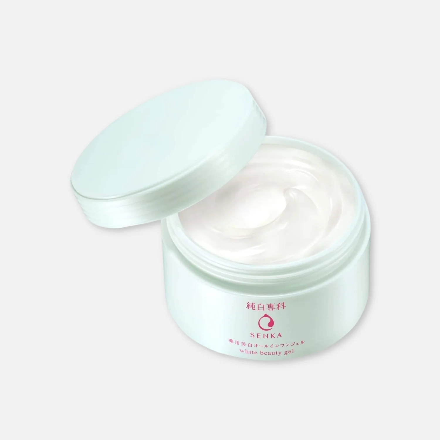 SENKA 美肌多效凝露三效合一，清爽好吸收，一瓶即可保濕、亮澤肌膚，平價又高效，懶人護膚首選。