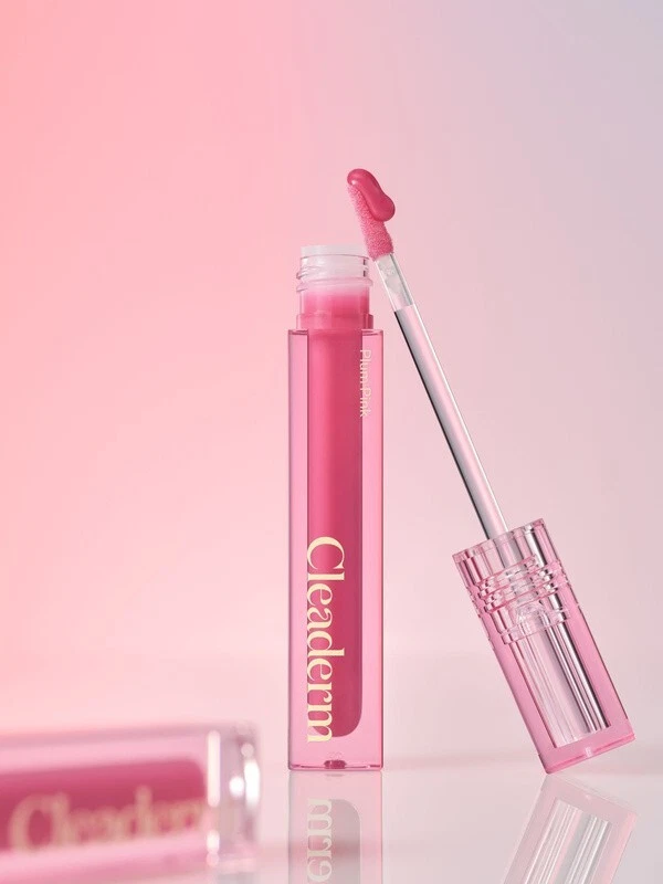 塗後立即豐潤雙唇，Milky Blue 和 Plum Pink 兩款色號自然提氣色。