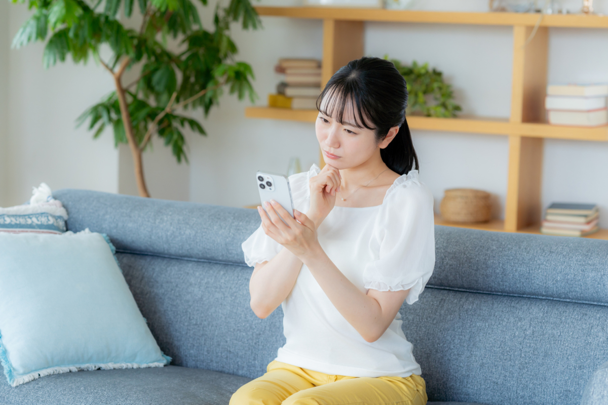 0尊是「零尊重」的縮寫，形容對方的行為非常沒禮貌，帶有強烈藐視意味。