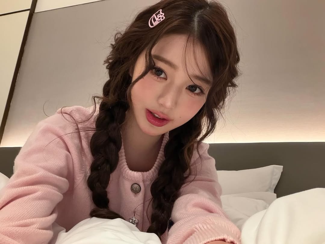 黑茶冷棕髮色低調奢華，髮絲光澤柔順，瞬間提亮膚色，是追求精緻高級感女生的首選。