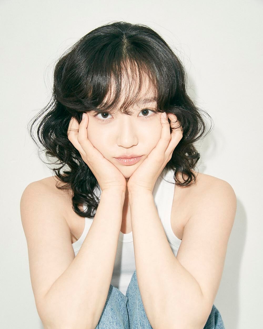 中長髮一直是大眾心目中的最受歡迎長度，不僅好整理，更是挑戰羊毛捲的絕佳入門選擇。