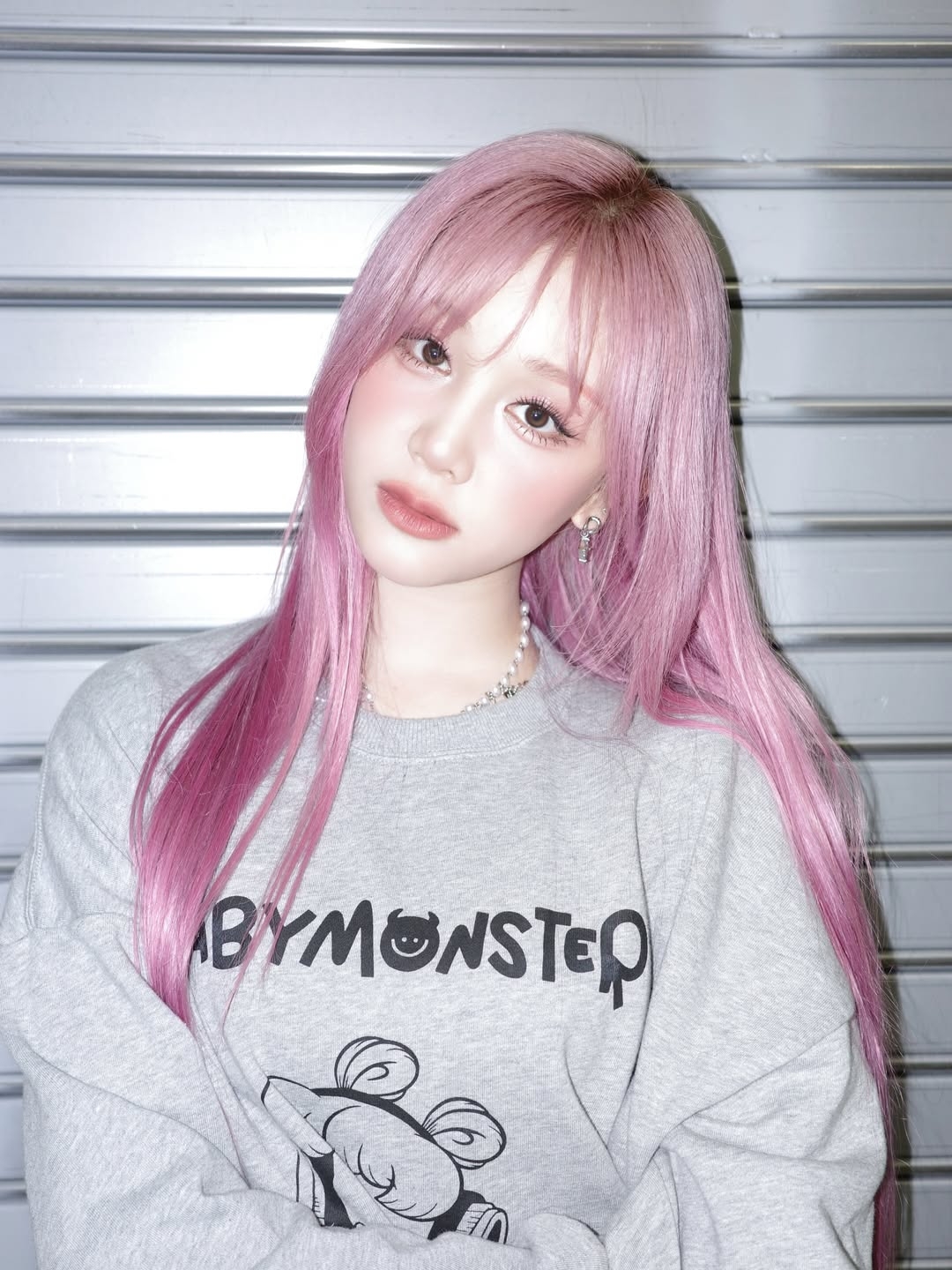 Pharita作為BABYMONSTER的核心成員，其演藝事業自YG娛樂於2022年12月31日發布「YG NEXT MOVEMENT」海報起正式啟動。