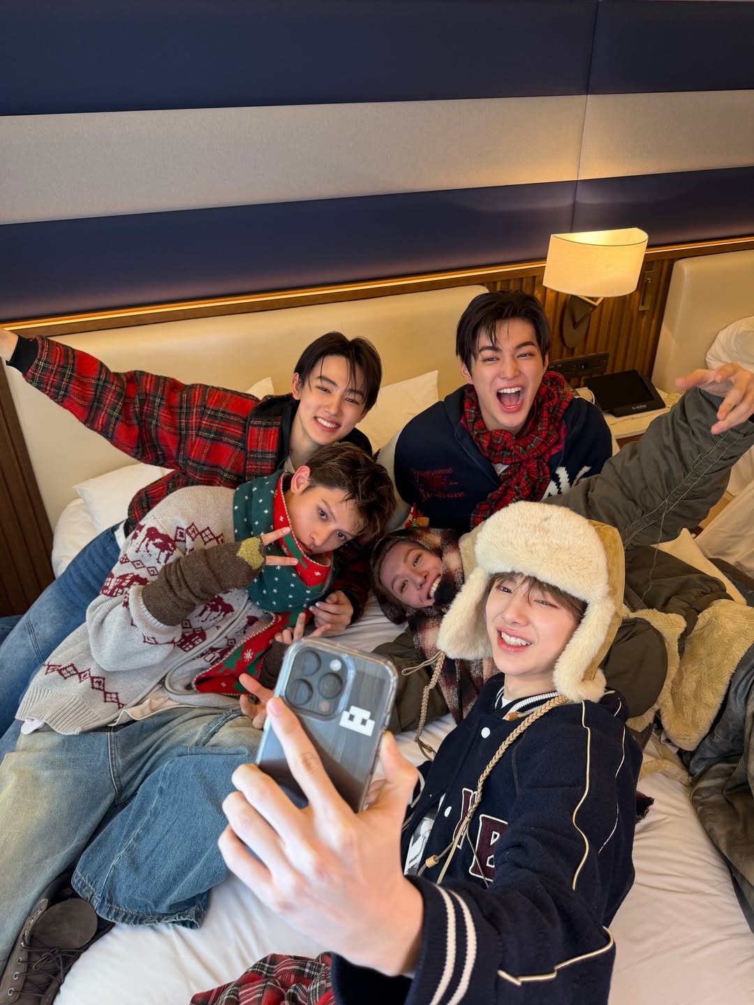 CORTIS 是由 BIGHIT MUSIC（HYBE 旗下子公司）於2025年8月18日推出的5人男子團體。