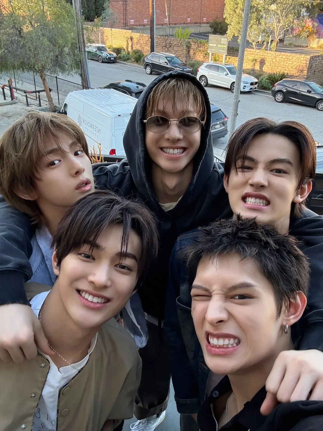 團體出道至今屢獲殊榮，持續擴大國際影響力。